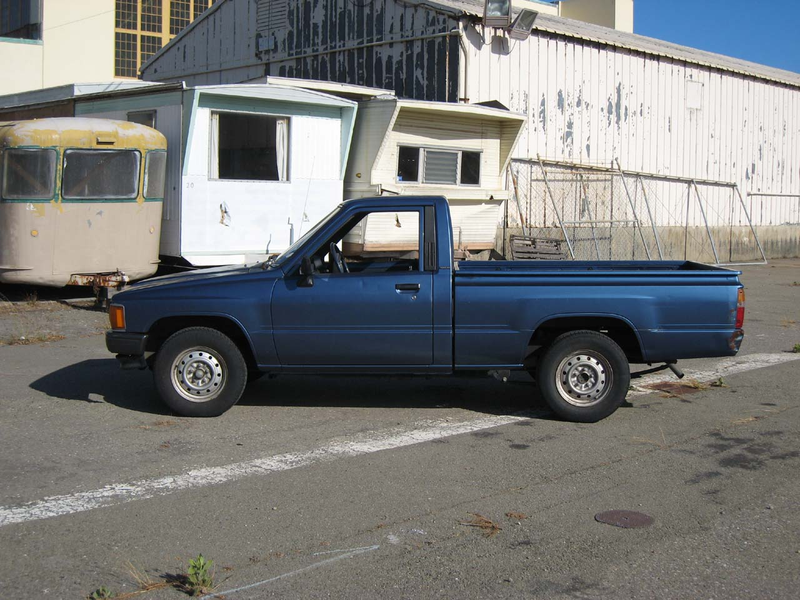 Illustration for article titled The Most Reliable Motor Vehicle I Know Of: 1988 Toyota Pickup